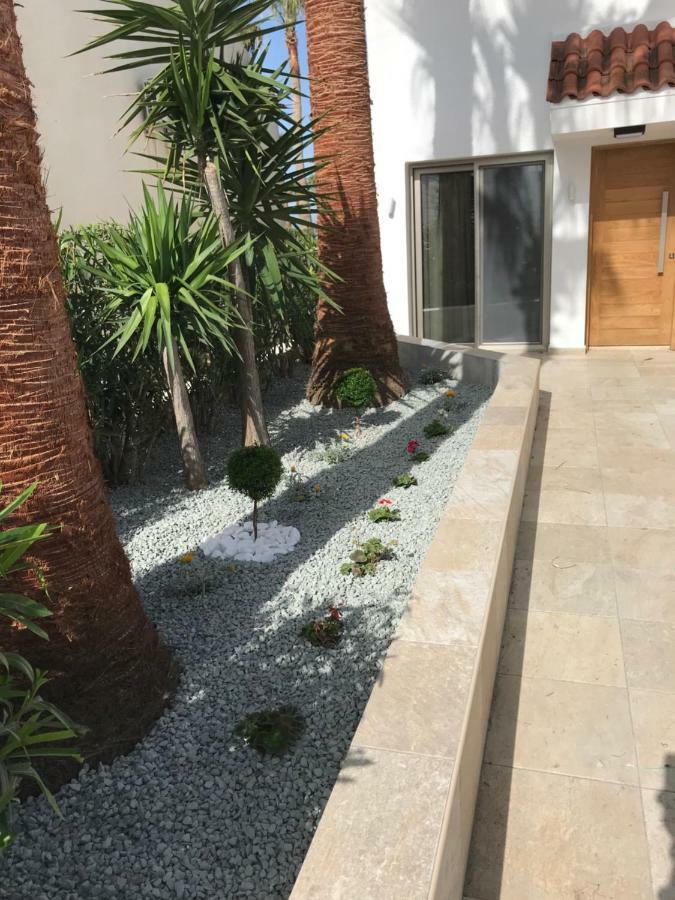 Yulya Villa By Taimoura Paphos Exteriör bild