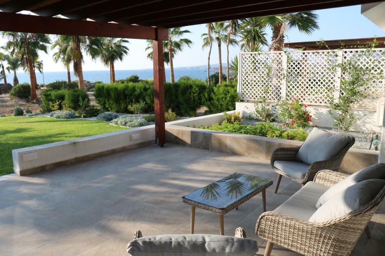 Yulya Villa By Taimoura Paphos Exteriör bild