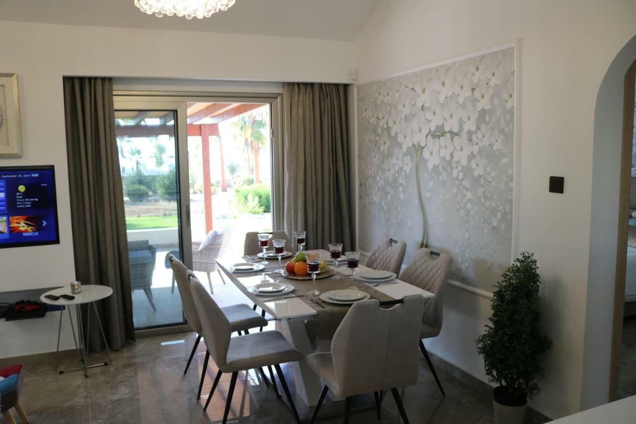 Yulya Villa By Taimoura Paphos Exteriör bild
