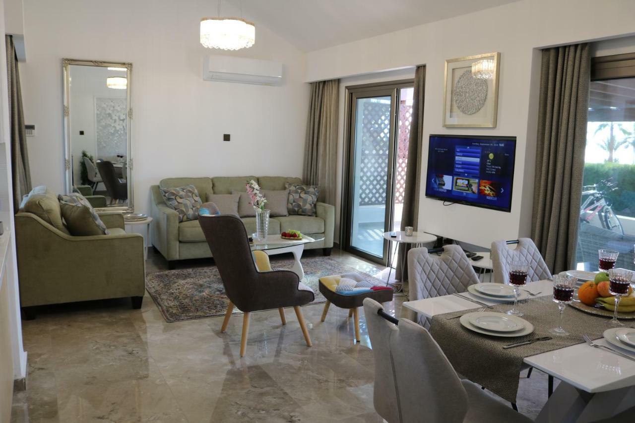 Yulya Villa By Taimoura Paphos Exteriör bild